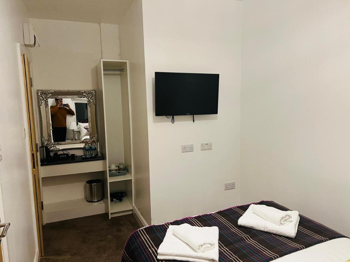 Atz&h Luton (Bedfordshire)
